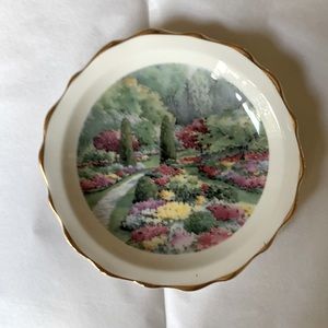 Regency, made in England, preowned “pin dish”, fine bone China